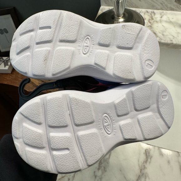 NWT Toddler Girl Shoes, Size 7 - Picture 4 of 4